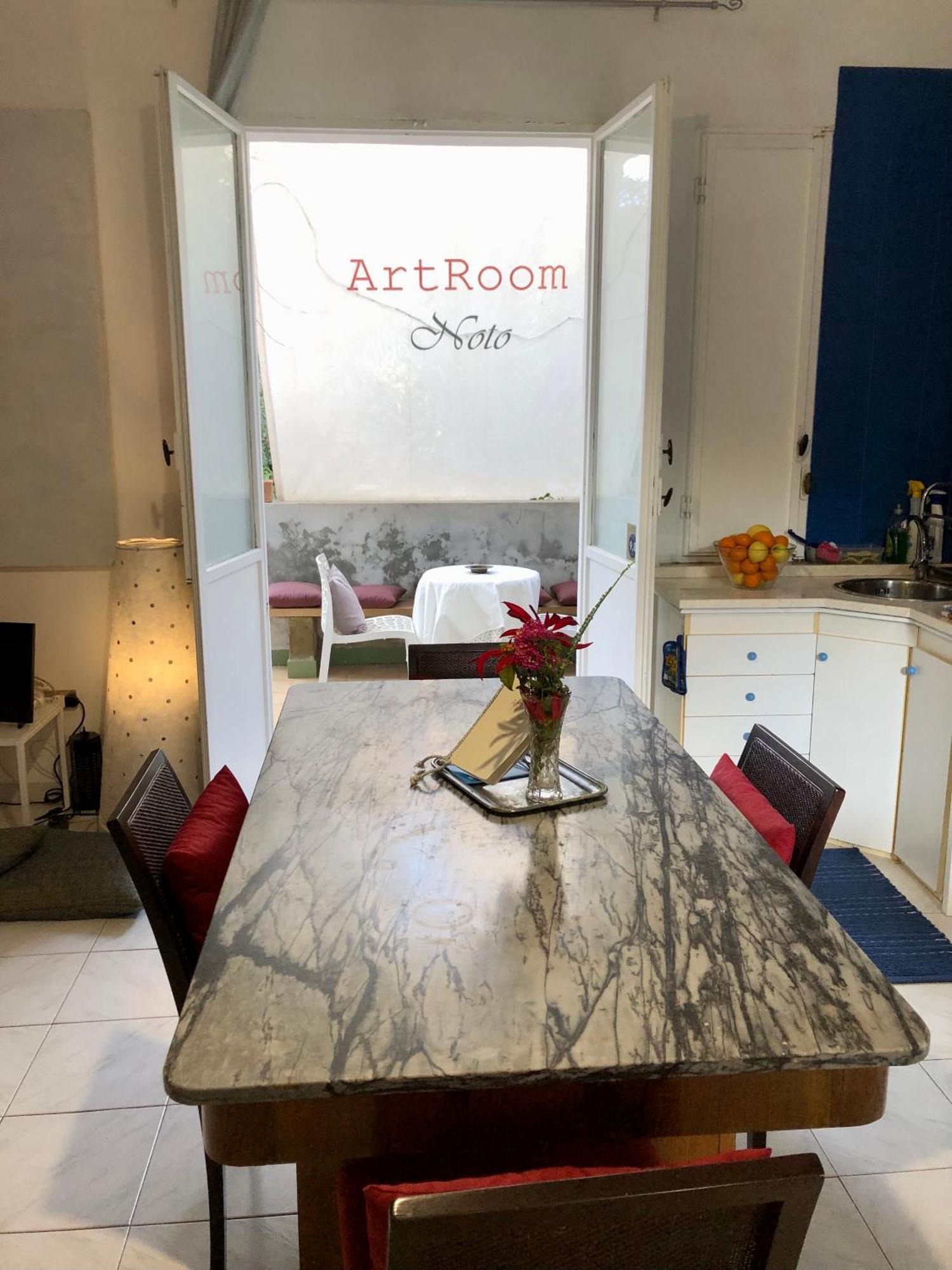 Artroom Garden Ното Екстер'єр фото